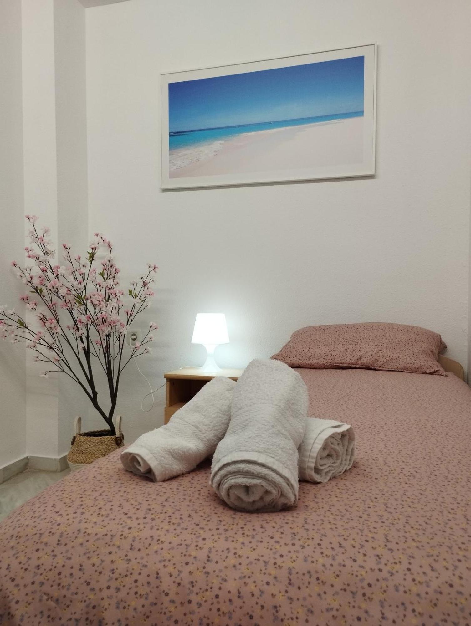 Apartamentos Playacala La Cala Del Moral Екстериор снимка